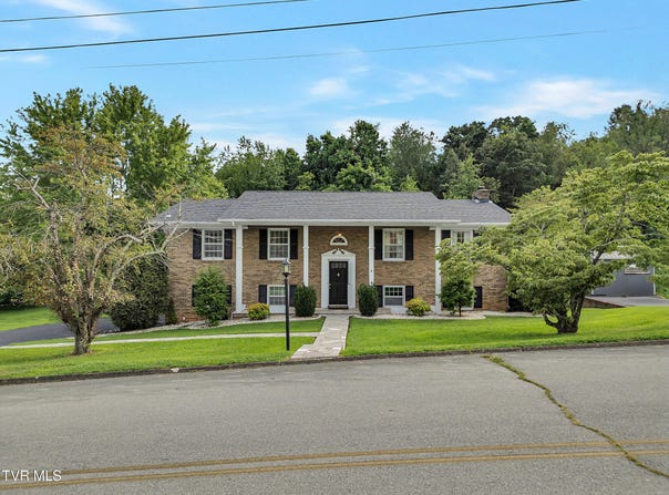 508 Meadowlark Drive, Greeneville, TN 37743