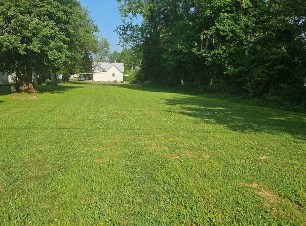 407 N.W 5th, Fairfield, IL 62837