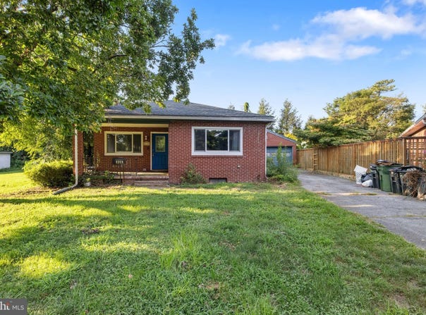 4118 GREEN COURT, HARRISBURG, PA 17110