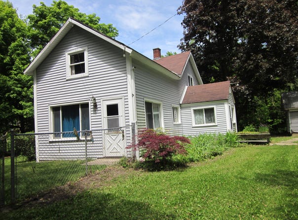 28131 66th Street, Bangor, MI 49013
