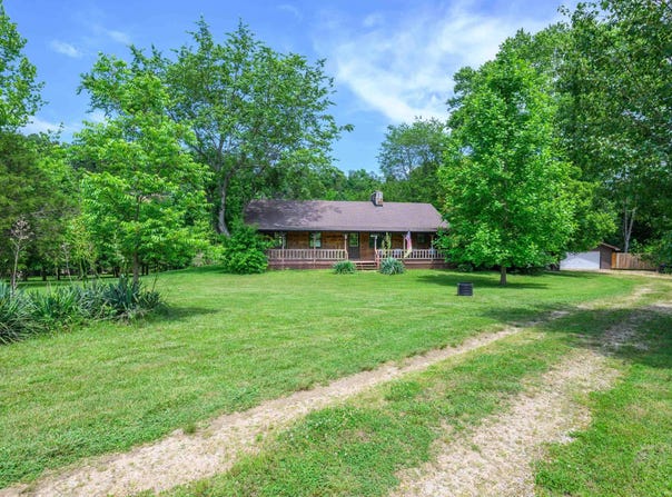 1288 CR 334, Tecumseh, MO 65760