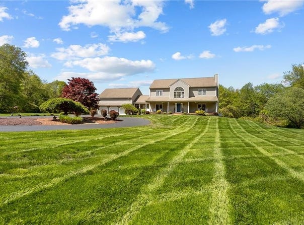 386 Tourtellot Hill Road, Glocester, RI 02814