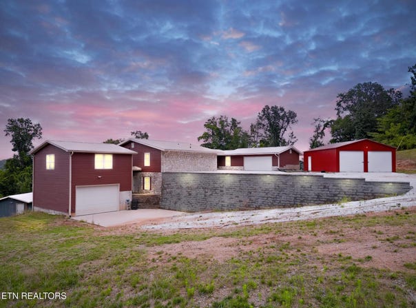 716 Skyline Drive, Clinton, TN 37716