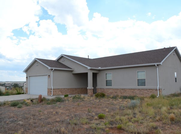 15 Mountain View Lane, Edgewood, NM 87015