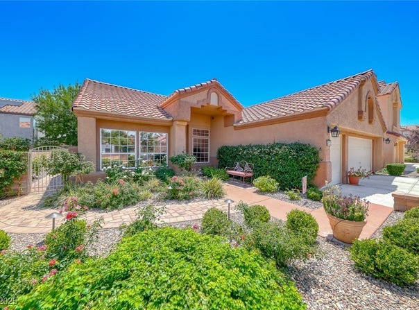 8272 Beaverbrook Way, Las Vegas, NV 89123