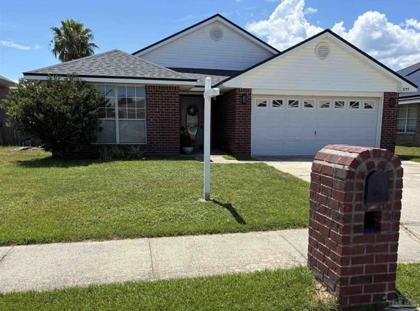 3755 Mcnemar Ct, Gulf Breeze, FL 32563