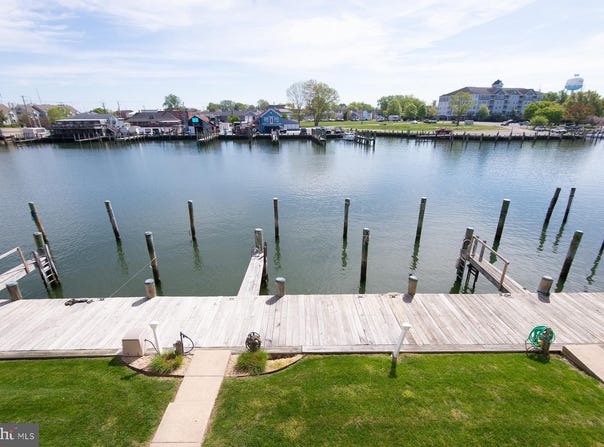 204 MARKET SQUARE, CAMBRIDGE, MD 21613
