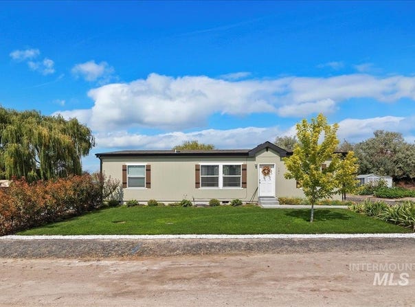 121 Sunset Dr. N, Hagerman, ID 83332