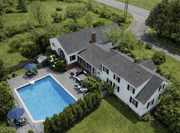 2897 Route 2, Hermon, ME 04401