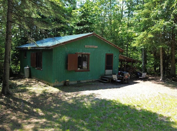 1652 N Sawmill, Manistique, MI 49854