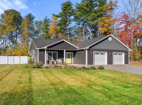65 Nye Lane, Hermon, ME 04401