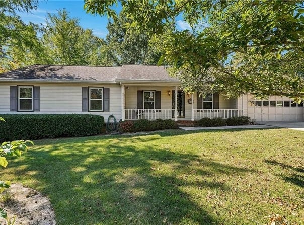2060 Two Springs Way, Lawrenceville, GA 30043