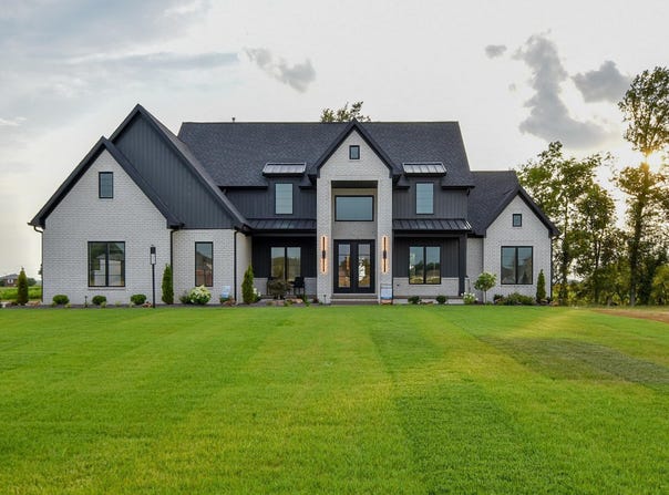 2874 Lake Drive, Newburgh, IN 47630