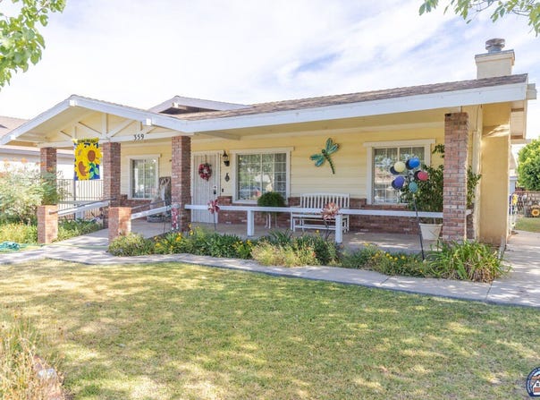 359 J St, Brawley, CA 92227