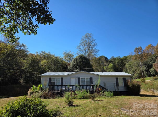 117 Nakoma Place, Whittier, NC 28779