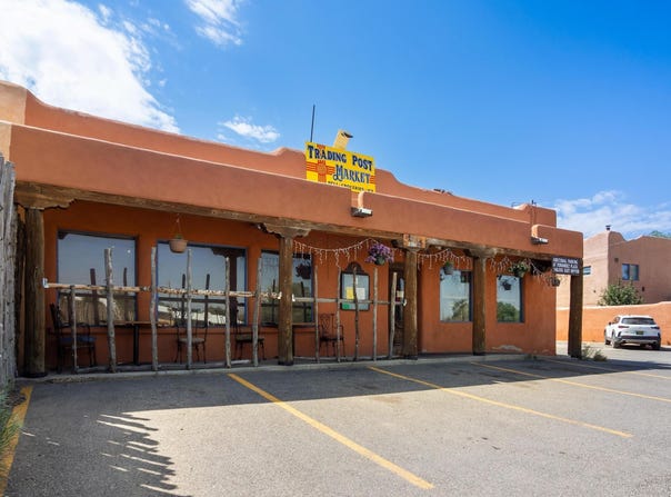 4179 St Highway 68, Ranchos de Taos, NM 87557