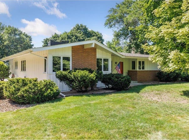 4254 Kings Drive, Minnetonka, MN 55345