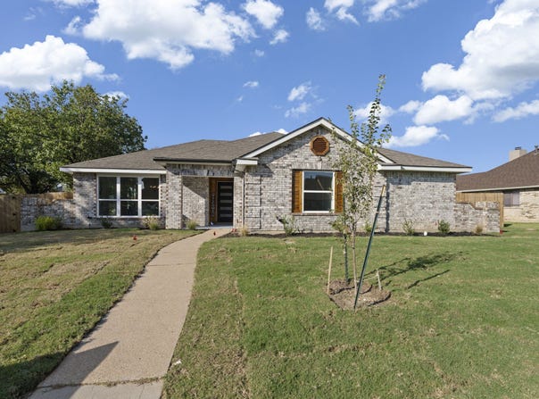 920 Worthington Drive, DeSoto, TX 75115