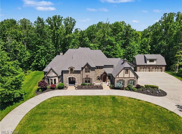 215 Brighton Lane, Peninsula, OH 44264
