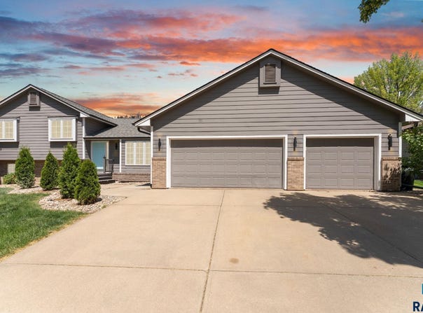 900 E 64th St, Sioux Falls, SD 57108