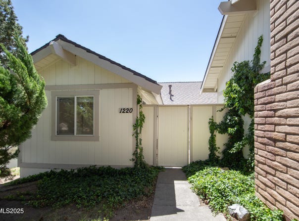 1220 Conway Lane, Reno, NV 89503
