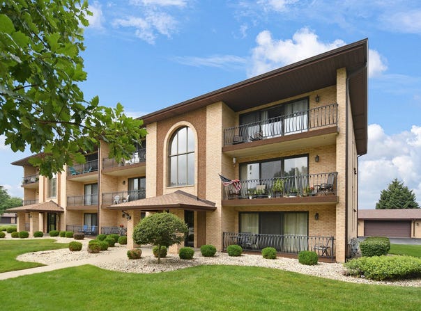8324 160th Place, Tinley Park, IL 60477