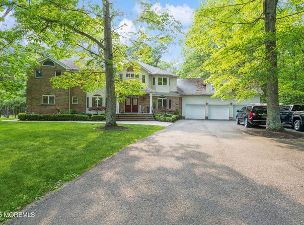 5 Ramapo Court, Colts Neck, NJ 07722