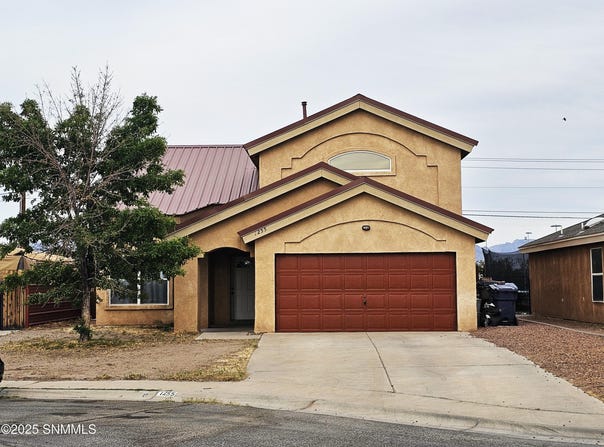 1255 Fountain Loop, Las Cruces, NM 88007