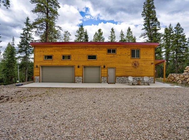 1990 N Dixie DR, Duck Creek, UT 84762