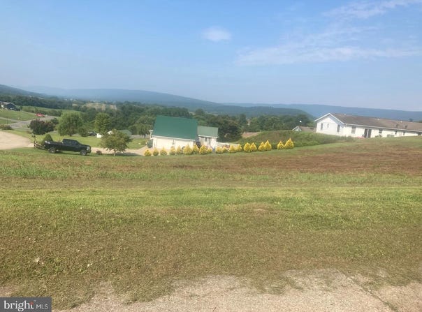 33 HILL CREST DRIVE, MIFFLIN, PA 17058