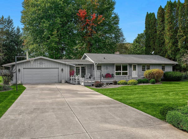 N1253 Bloomer Mill Rd, La Crosse, WI 54601