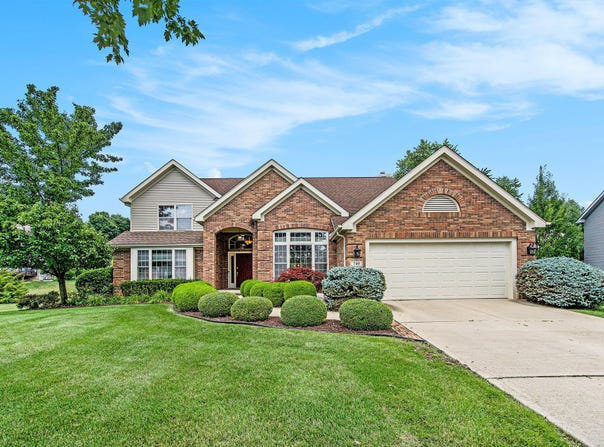 749 Pembroke Drive, Saline, MI 48176
