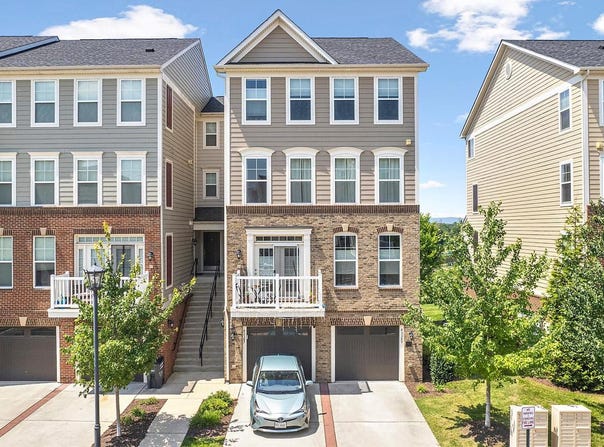 43389 TOWN GATE SQUARE, CHANTILLY, VA 20151