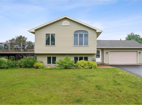 881 217th Street, Osceola, WI 54020