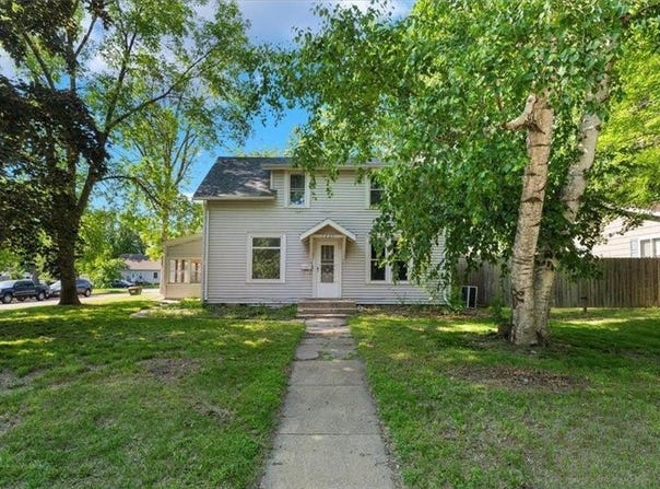 1220 Campbell Avenue NW, Willmar, MN 56201