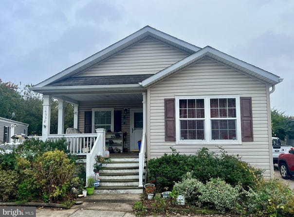 14538 IBERIA Circle, CHANTILLY, VA 20151