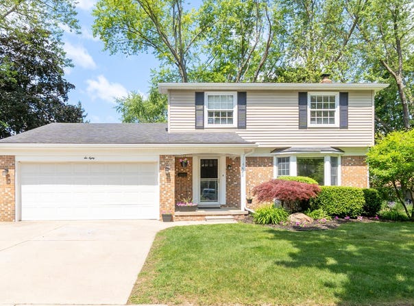 680 Eastlook Drive, Saline, MI 48176