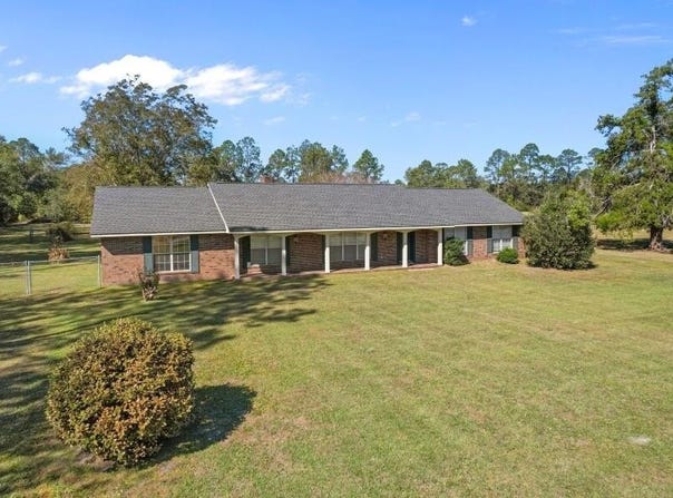 1602 Smith Road, Waycross, GA 31503