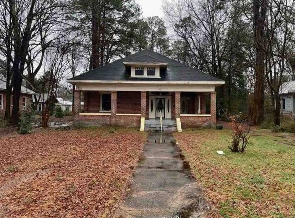 389 College Blvd, Grenada, MS 38901