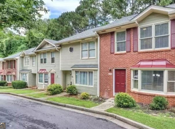 306 Autumn Leaf, Norcross, GA 30093