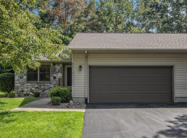 6841 Birdsong Avenue, Kalamazoo, MI 49009