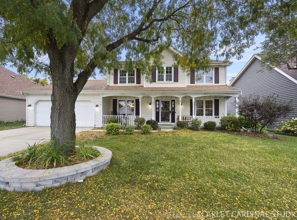 27W312 Churchill Road, Winfield, IL 60190