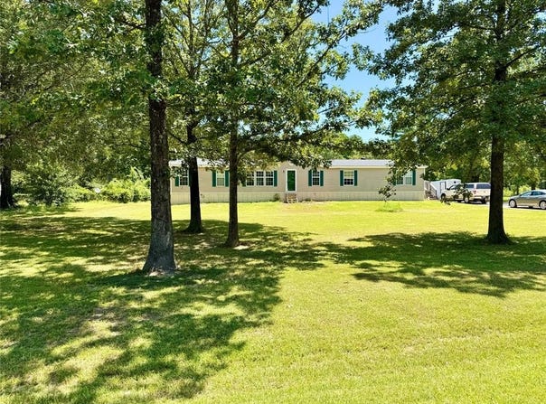 1556 gray lake Drive, Princeton, LA 71067