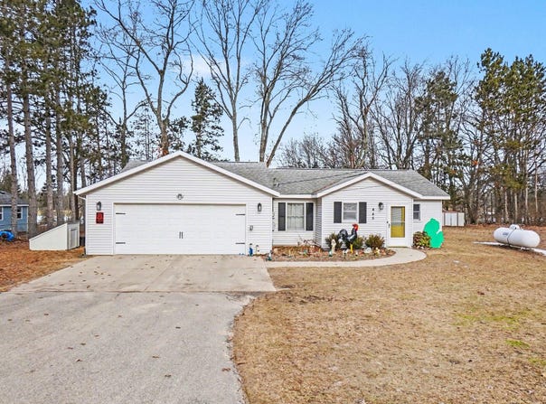 445 Pettibone Drive, Bitely, MI 49309