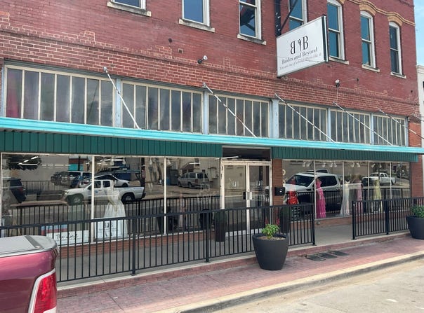 110 E Chambers Street, Cleburne, TX 76031