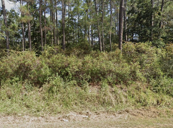 W Pine Street, Ocean Springs, MS 39564