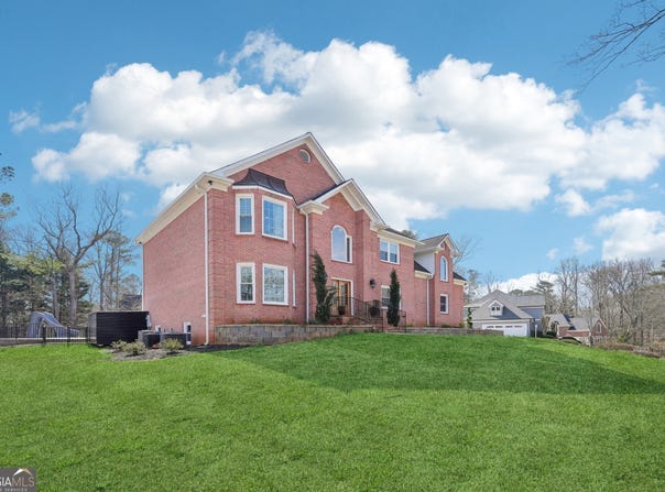 1600 Spring Arbor, Lilburn, GA 30047