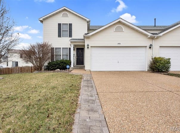 569 Donna Marie Drive, Wentzville, MO 63385