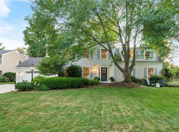 336 Rye Gate Street, Bay Village, OH 44140