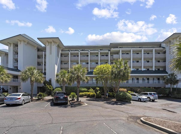 601 Retreat Beach Circle, Pawleys Island, SC 29585